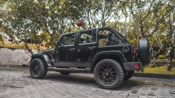 Jeep Wrangler Sahara