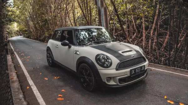 Mini Cooper 3 Door Creme