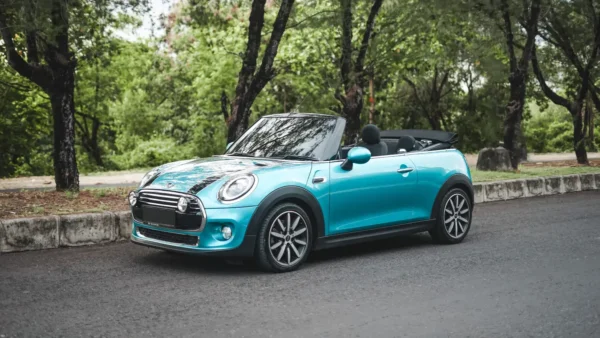 Mini Cooper Cabriolet Aqua Blue