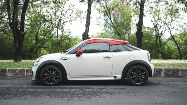 Mini Cooper JCW 2 Seater White