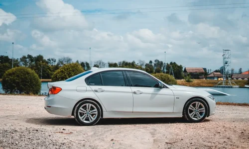 BMW 320i 4