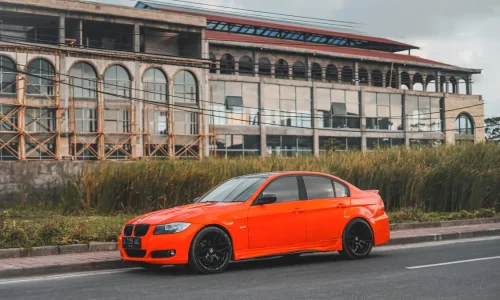 BMW 320i orange 5