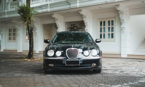 Jaguar S Type 1