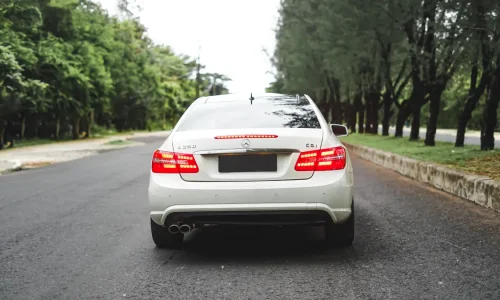 Mercedes Benz E250 Coupe white 1