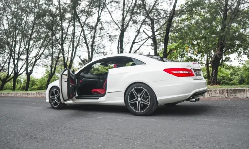 Mercedes Benz E250 Coupe white